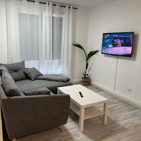 Deniz'S Serviced Apartment. Niederaula Dış mekan fotoğraf